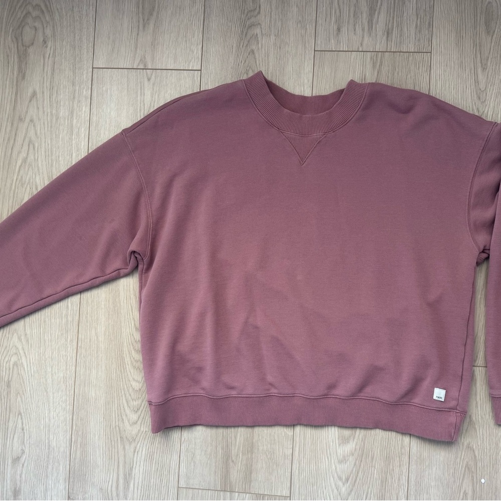 Vuori Dusty Rose Crewneck Sweatshirt  size M oversize